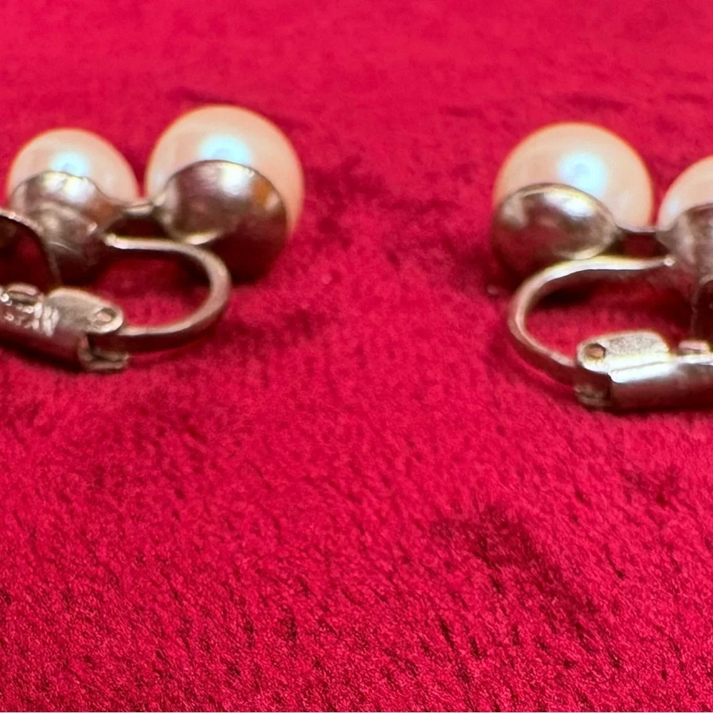 Vintage 1950’s Double Pearl Clip On Earrings